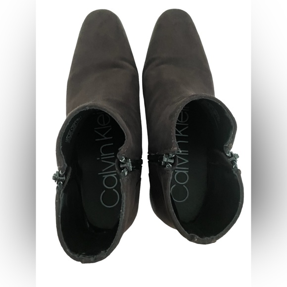 Calvin Klein Mens Luciano Dark Brown Suede Ankle Boots EUC Size 9 - Picture 6 of 11